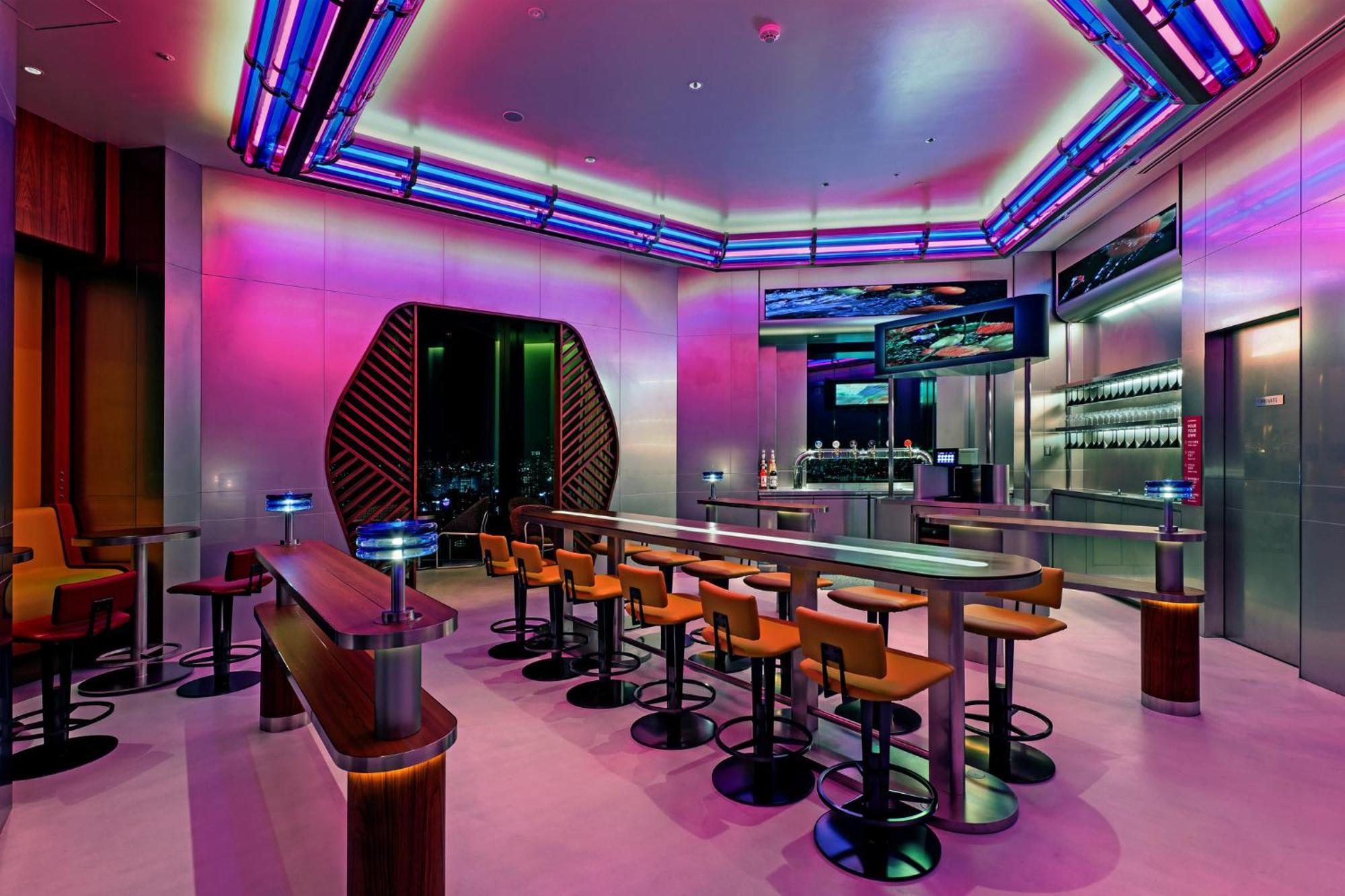 Centara Grand Hotel Осака Экстерьер фото The bar at the 101 bar