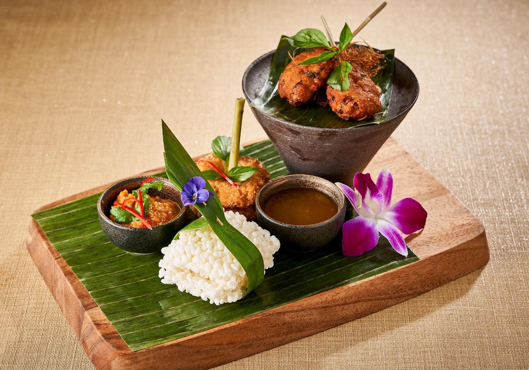 Centara Grand Hotel Осака Экстерьер фото Thai cuisine