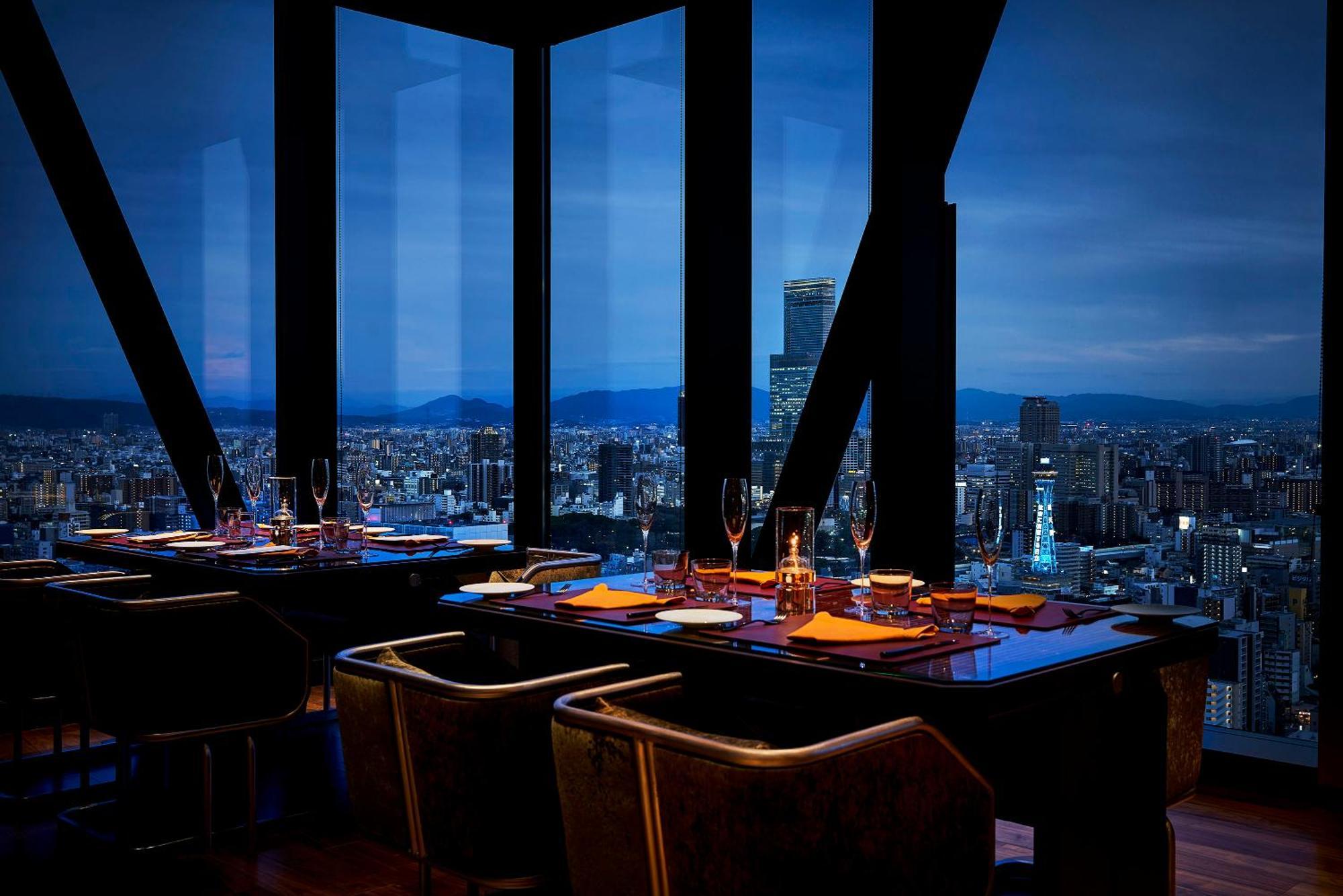 Centara Grand Hotel Осака Экстерьер фото Restaurant